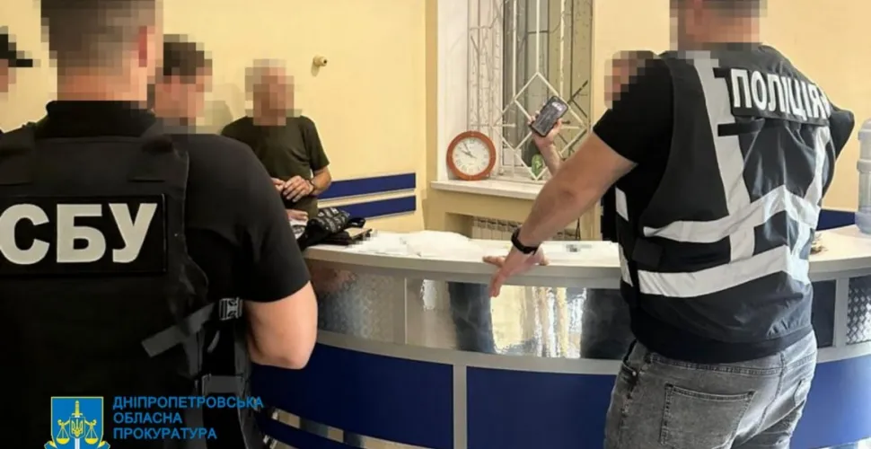 «Лікували» метадоном: у Кам’янському накрили бізнес експоліцейського