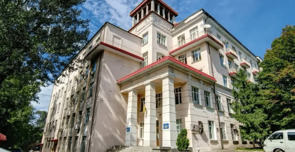 Дніпровський державний медичний університет увійшов у ТОП-10 найкращих медичних вишів України
