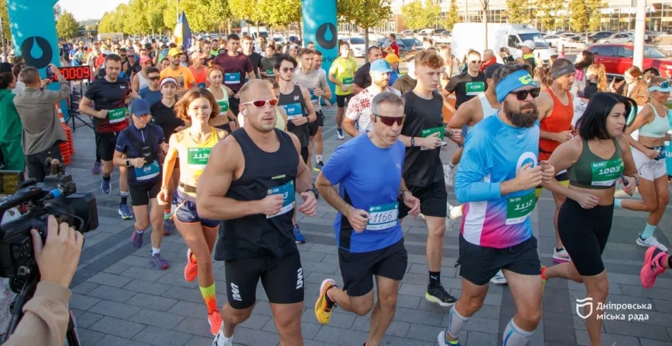 У Дніпрі відбувся наймасовіший марафон воєнного часу