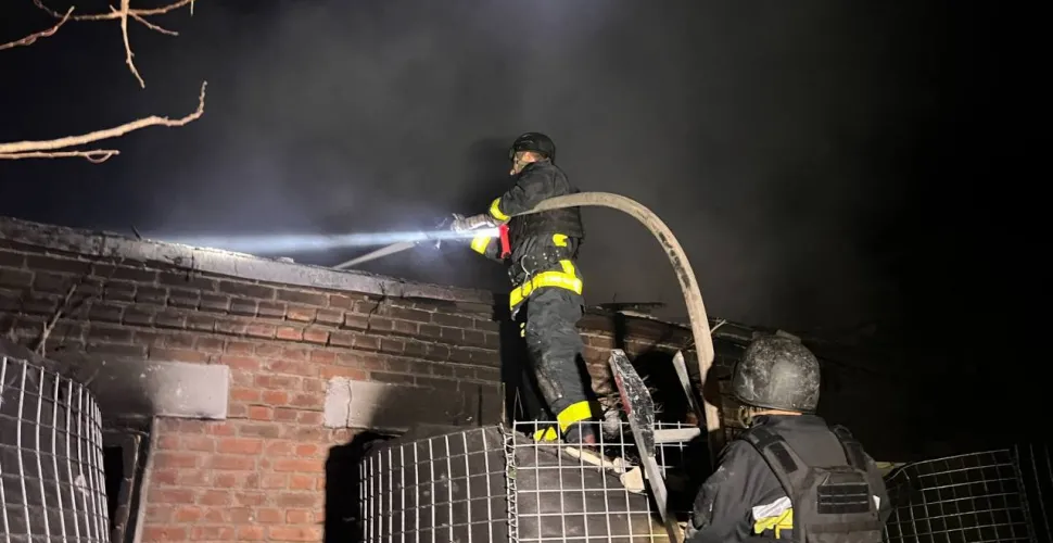Затримуються та міняють маршрути поїзди через атаку ворога