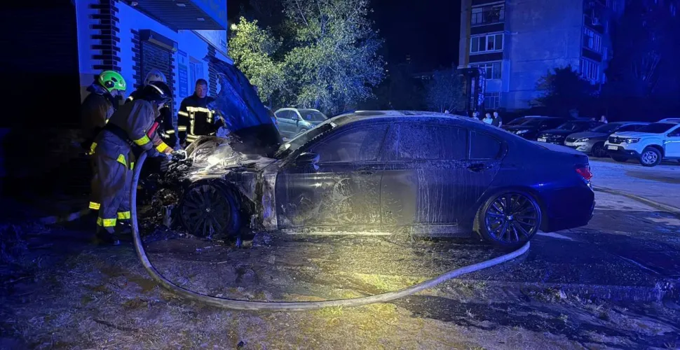 У Кам’янському юнак підпалив автівку за завданням спецслужб рф