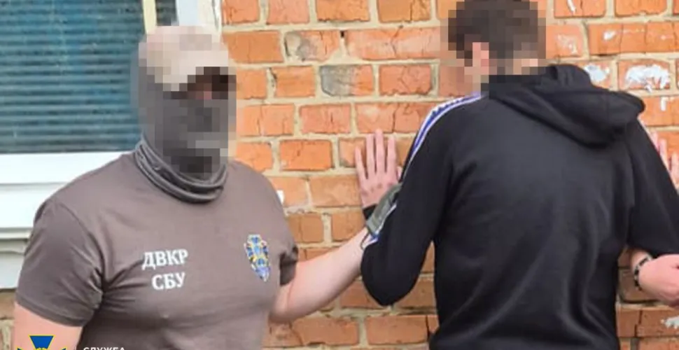 СБУ затримала інформатора фсб, який збирав дані про оборону Дніпропетровщини та Сумщини