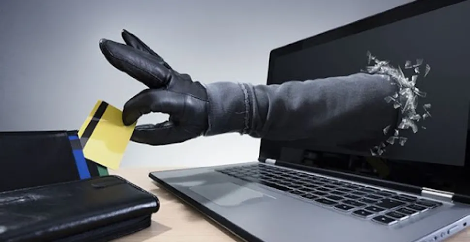 Повідомлено про підозру зловмисникам, які продавали неіснуючі товари