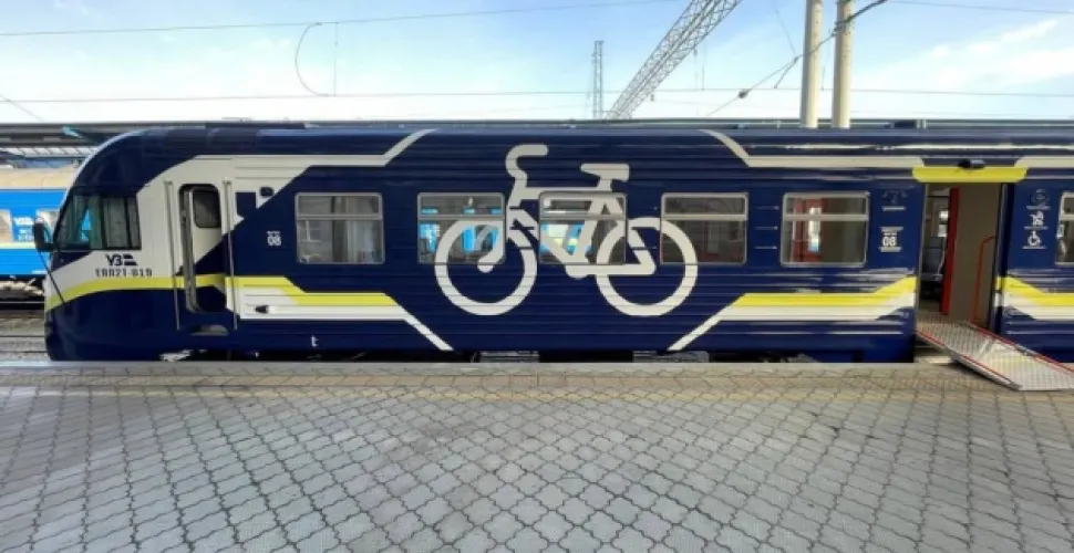 З Дніпра незабаром курсуватиме новий модернізований електропоїзд