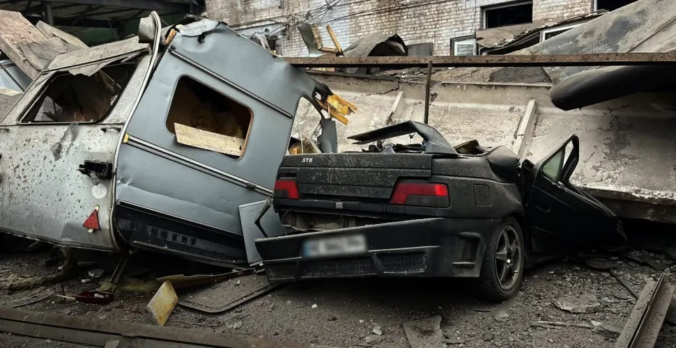 Внаслідок нічної атаки ворога на Дніпропетровщині поранено чоловіка