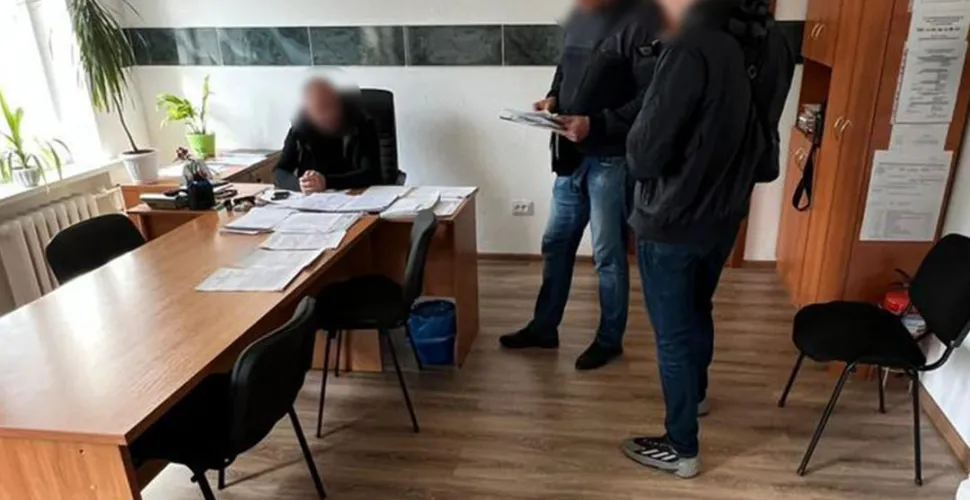 Колишній посадовець Укрзалізниці зі спільником «попалися» на розкраданні бюджету