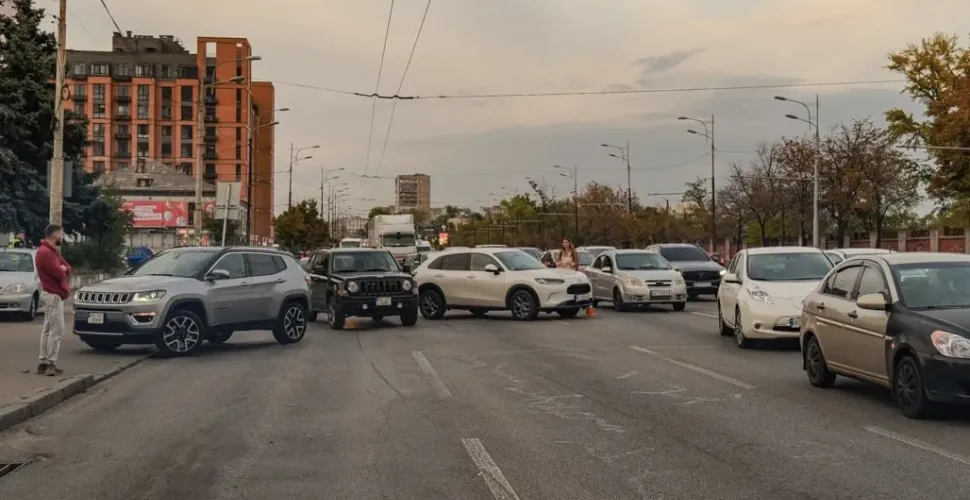 Масштабна погоня у Дніпрі за Audi