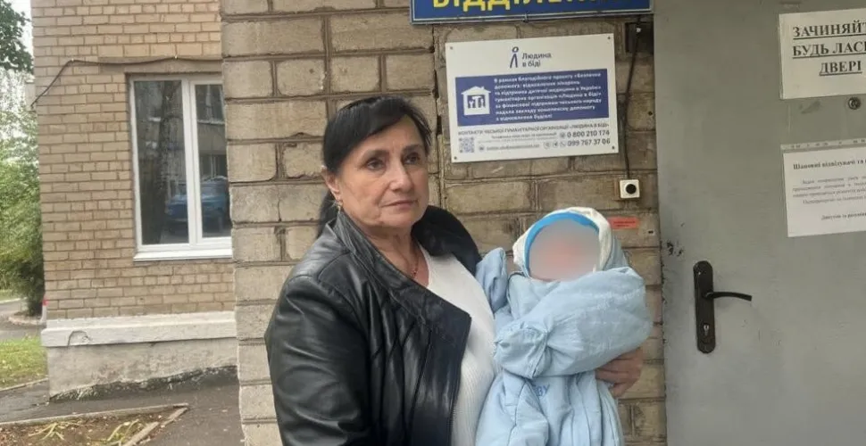 У Кривому Розі у молодої матері вилучили 5-місячну дівчинку