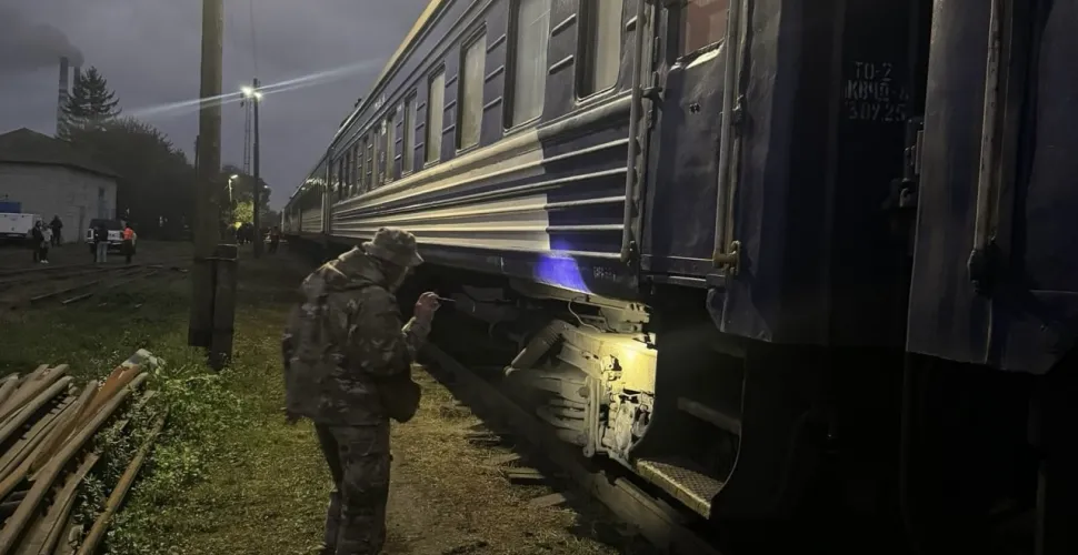 мінування пасажирських потягів