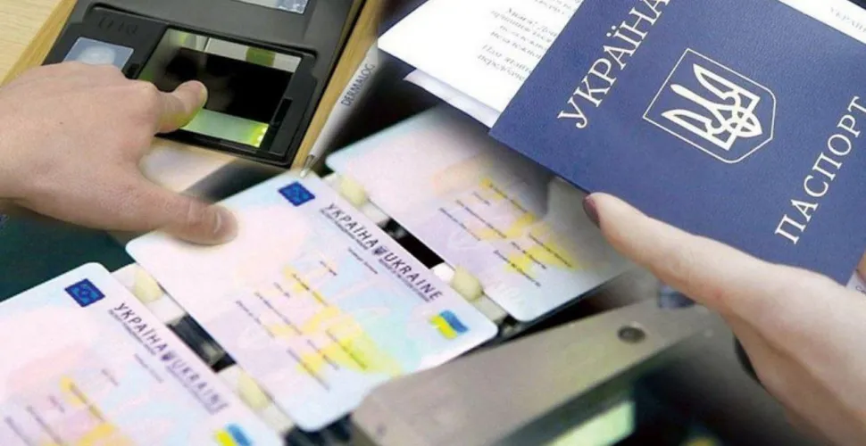 Дніпрянка офіційно змінила по-батькові на по-матері: тепер вона Наталіївна