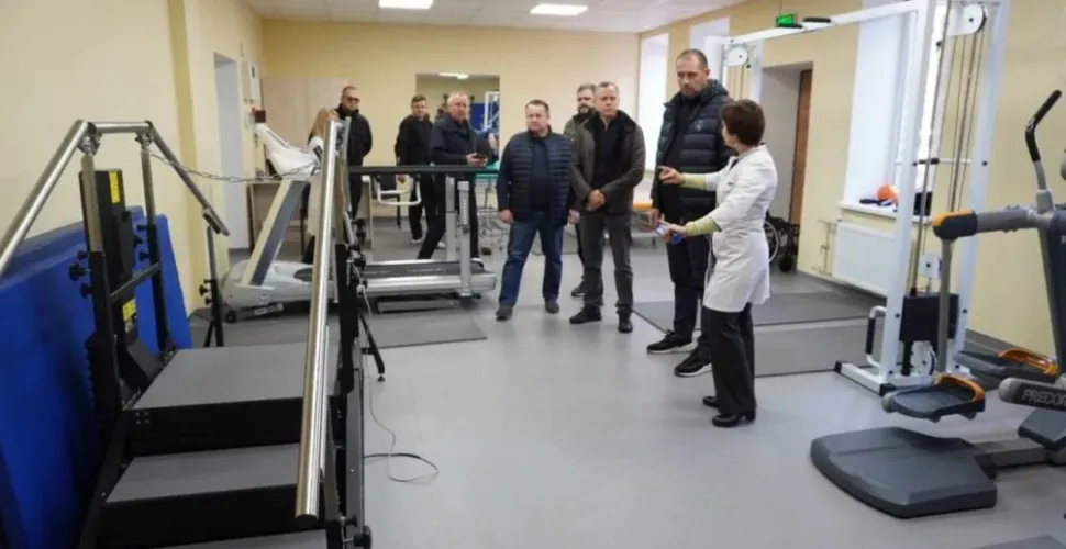 У Нікополі відкрили сучасне реабілітаційне відділення