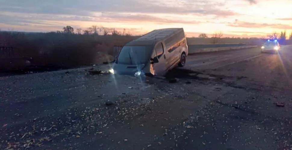  На Дніпропетровщині ворог вдарив КАБом по мосту 