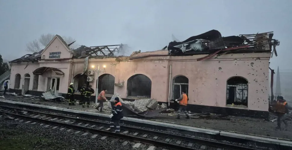 Вночі ворожі БпЛА атакували залізничну станцію Запоріжжя-Кам'янське 